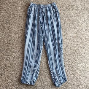 American eagles loose pants